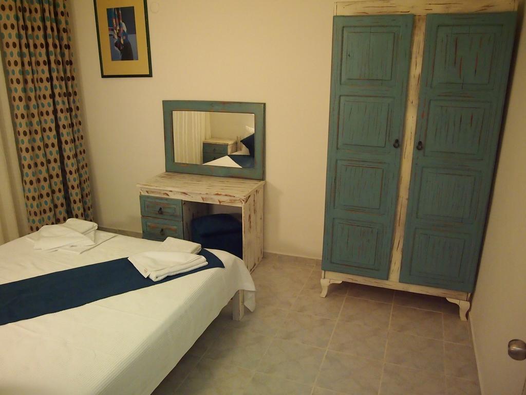 Ozcem Apart Aparthotel Fethiye Quarto foto